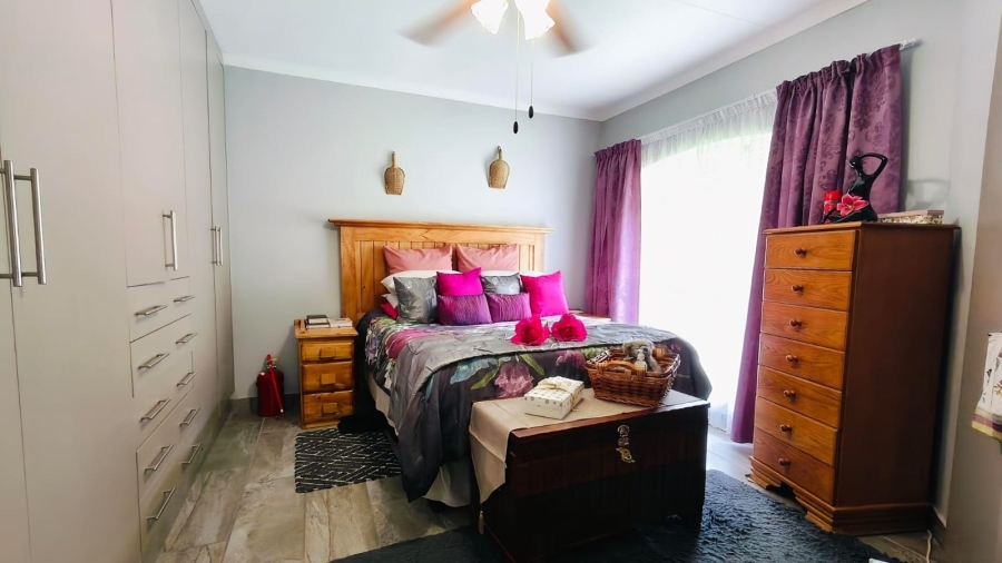 2 Bedroom Property for Sale in Miederpark North West